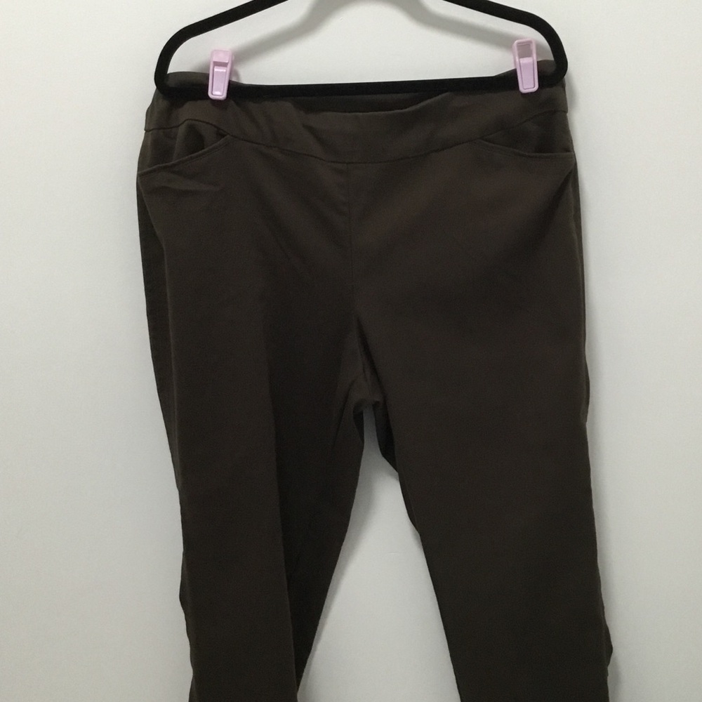 Croft & Barrow Brown Ladies Pants